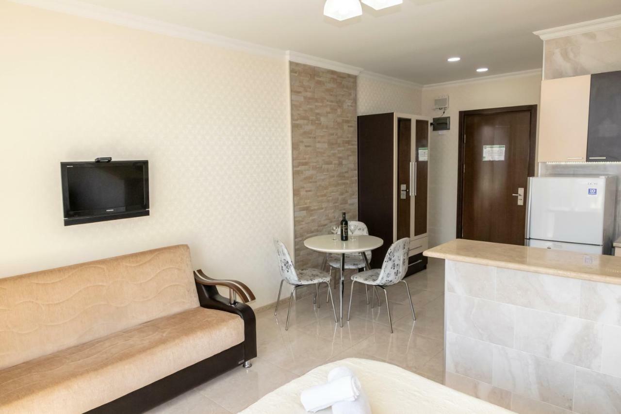 Orbi Apartment Ruslan Batumi Exterior foto