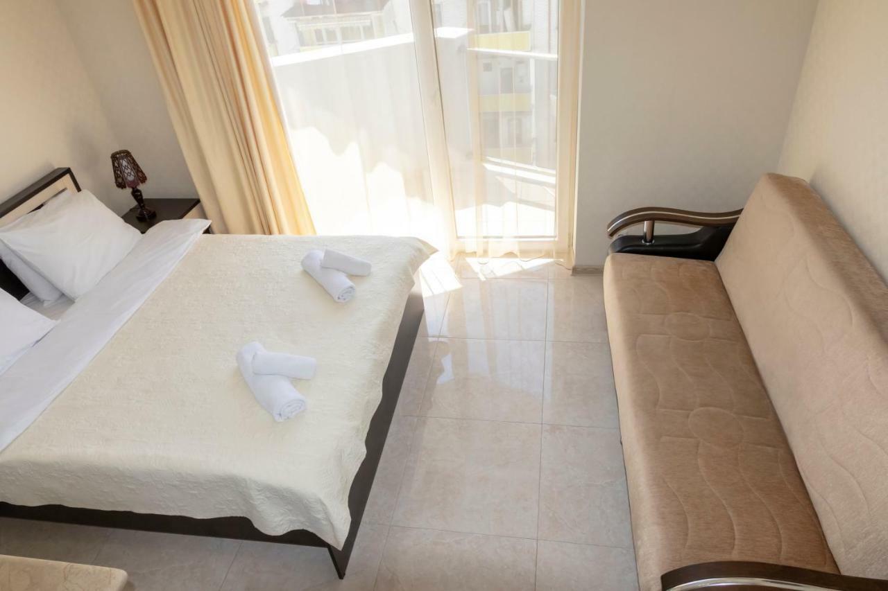 Orbi Apartment Ruslan Batumi Exterior foto