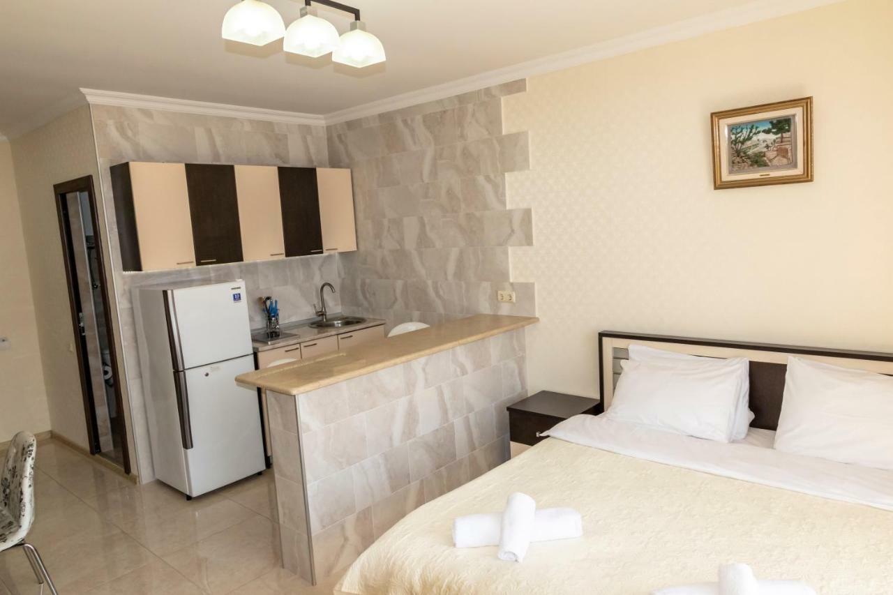 Orbi Apartment Ruslan Batumi Exterior foto
