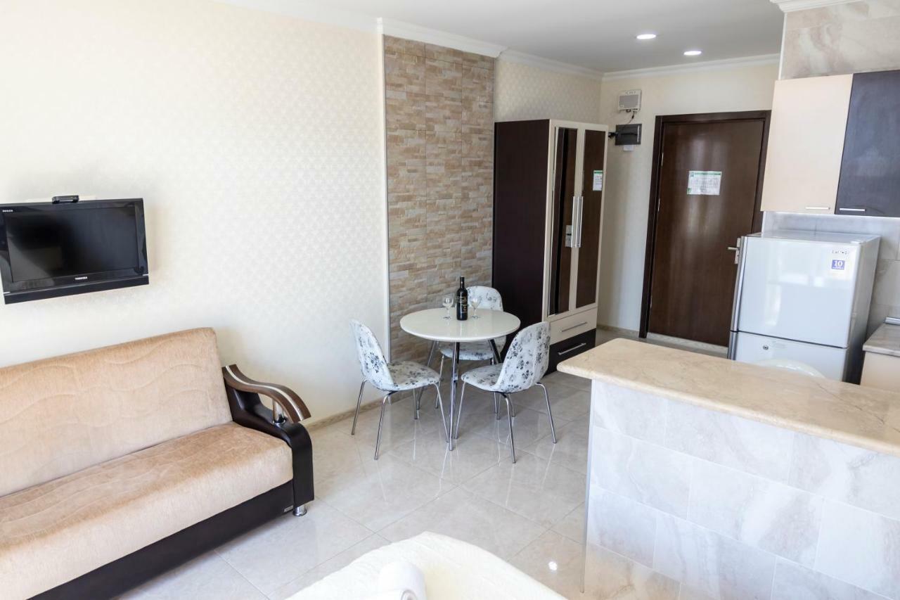 Orbi Apartment Ruslan Batumi Exterior foto