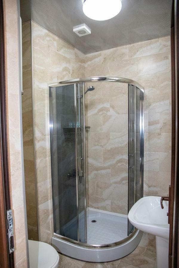 Orbi Apartment Ruslan Batumi Exterior foto